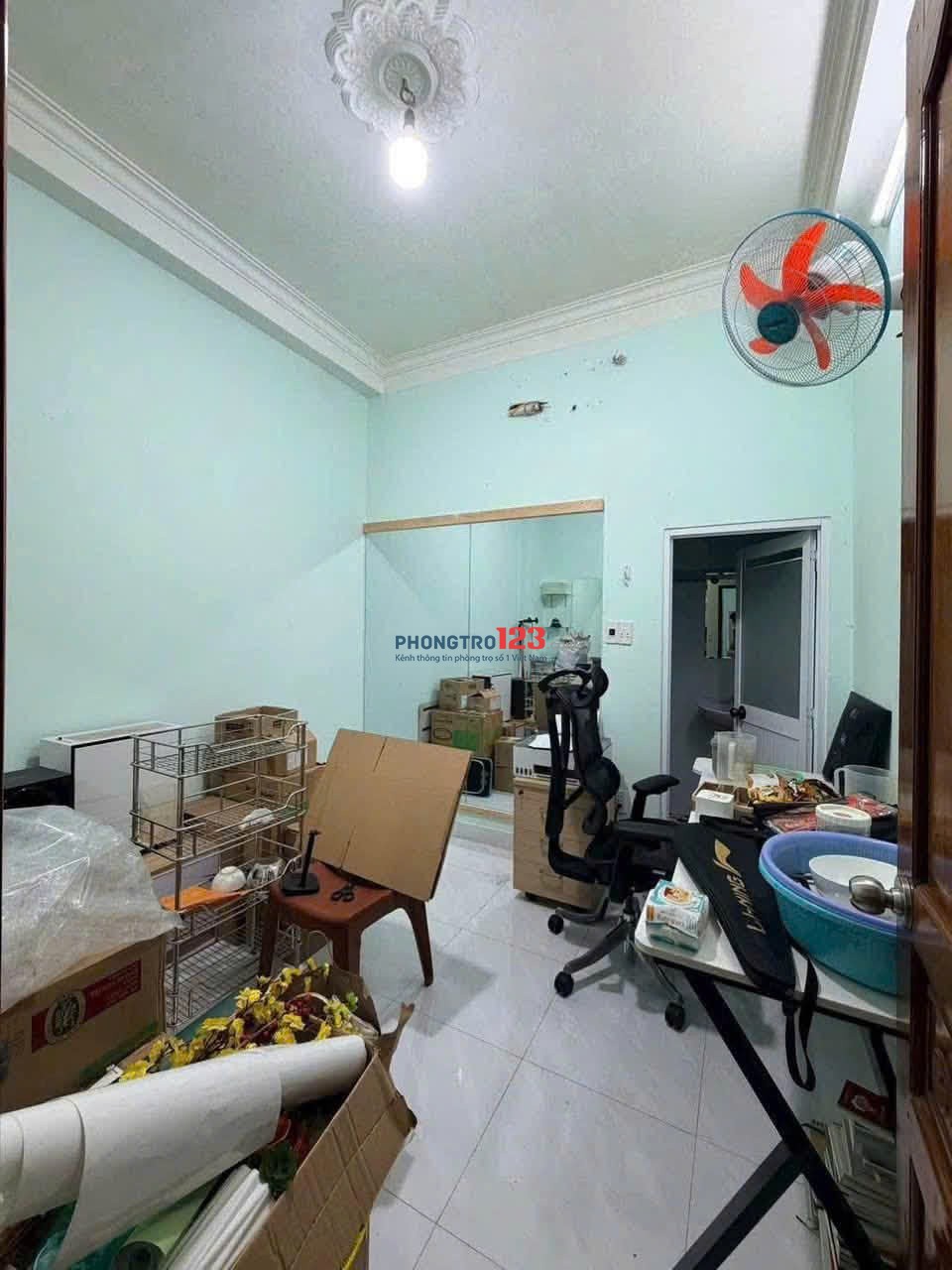 Nhà riêng, 2PN, 84m2, đầy đủ nội thất, 1/Lý Thường Kiệt Q.10 giá thuê 9.5 tr/th