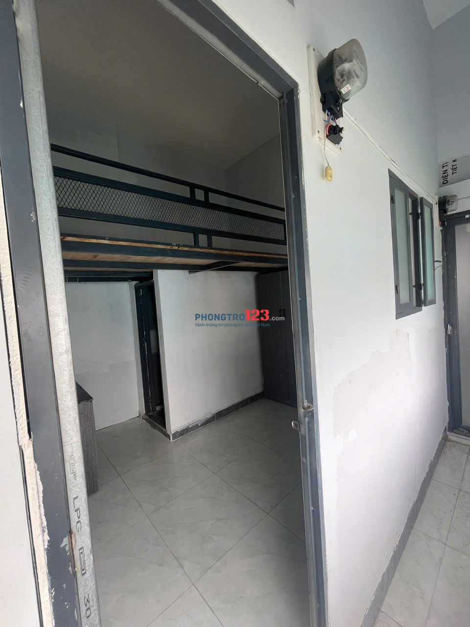 Phòng vị trí hiếm. Trần Bá Giao, An Nhơn, Gò Vấp - Có máy lạnh - sát ĐH Văn Lang chỉ 3tr3