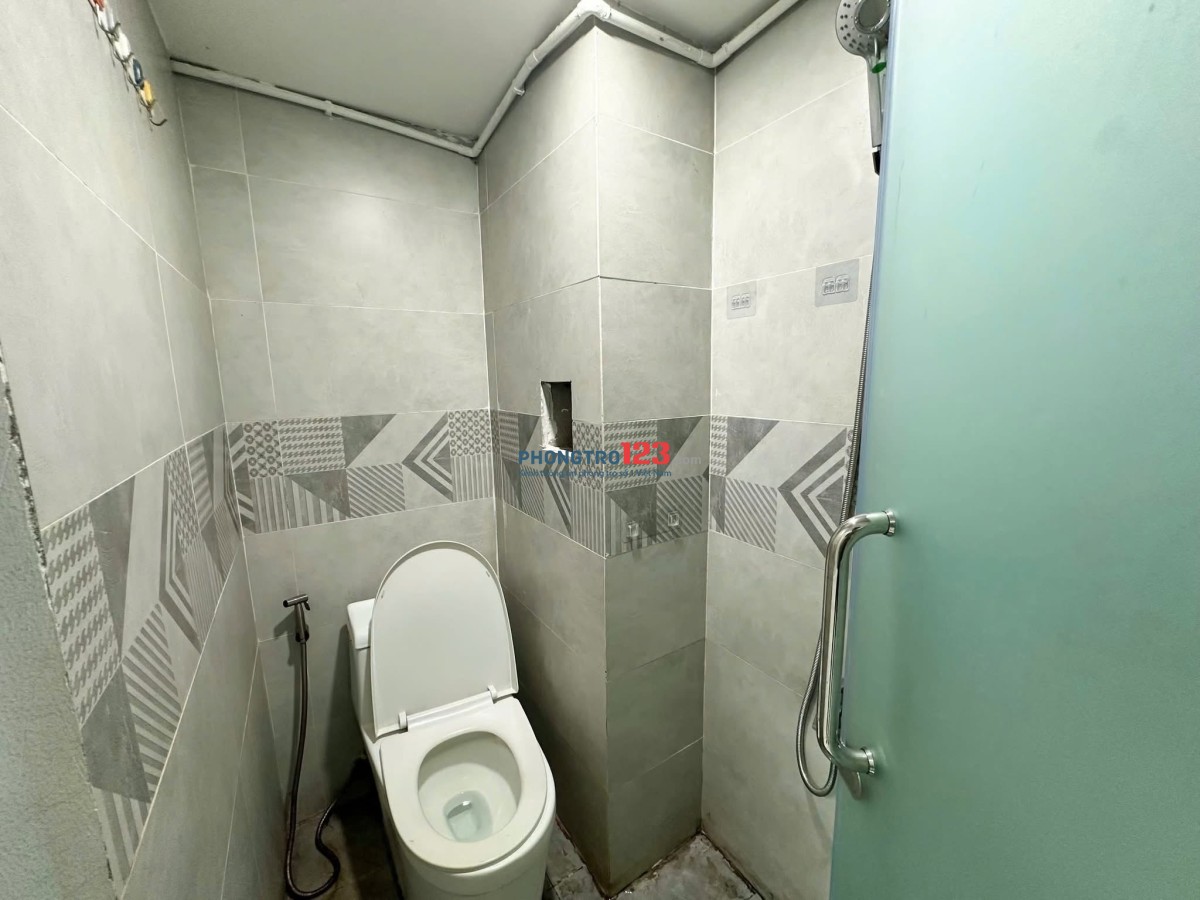 PHÒNG 2.7TR SẴN NỘI THẤT SÁT BÊN HUIT CUỐI ĐƯỜNG LÊ TRỌNG TẤN