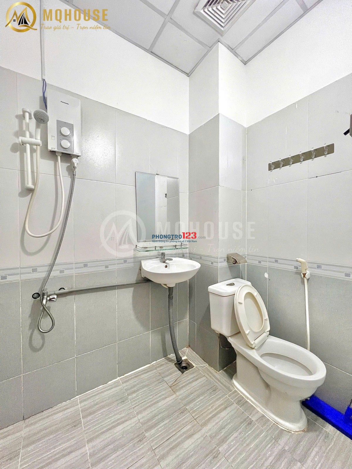 CHO THUÊ CĂN HỘ BAN CÔNG RỘNG FULL NỘI THẤT ĐƯỜNG LÊ TỰ TÀI QUẬN PHÚ NHUẬN, SÁT Q1, Q3