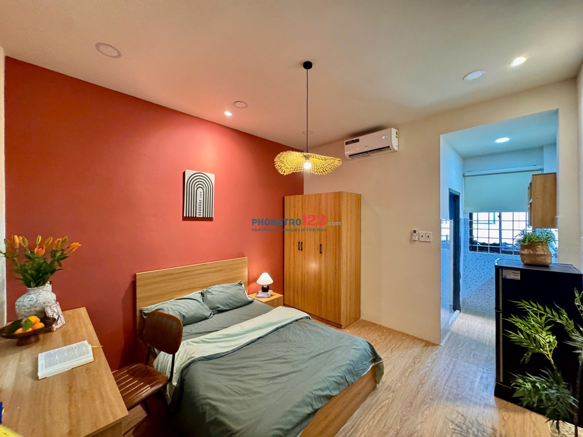 CHO THUÊ PHÒNG CÓ CỬA SỔ THOÁNG FULL NỘI THẤT ĐƯỜNG ĐÀO DUY ANH QUẬN PHÚ NHUẬN, SÁT Q1, Q3