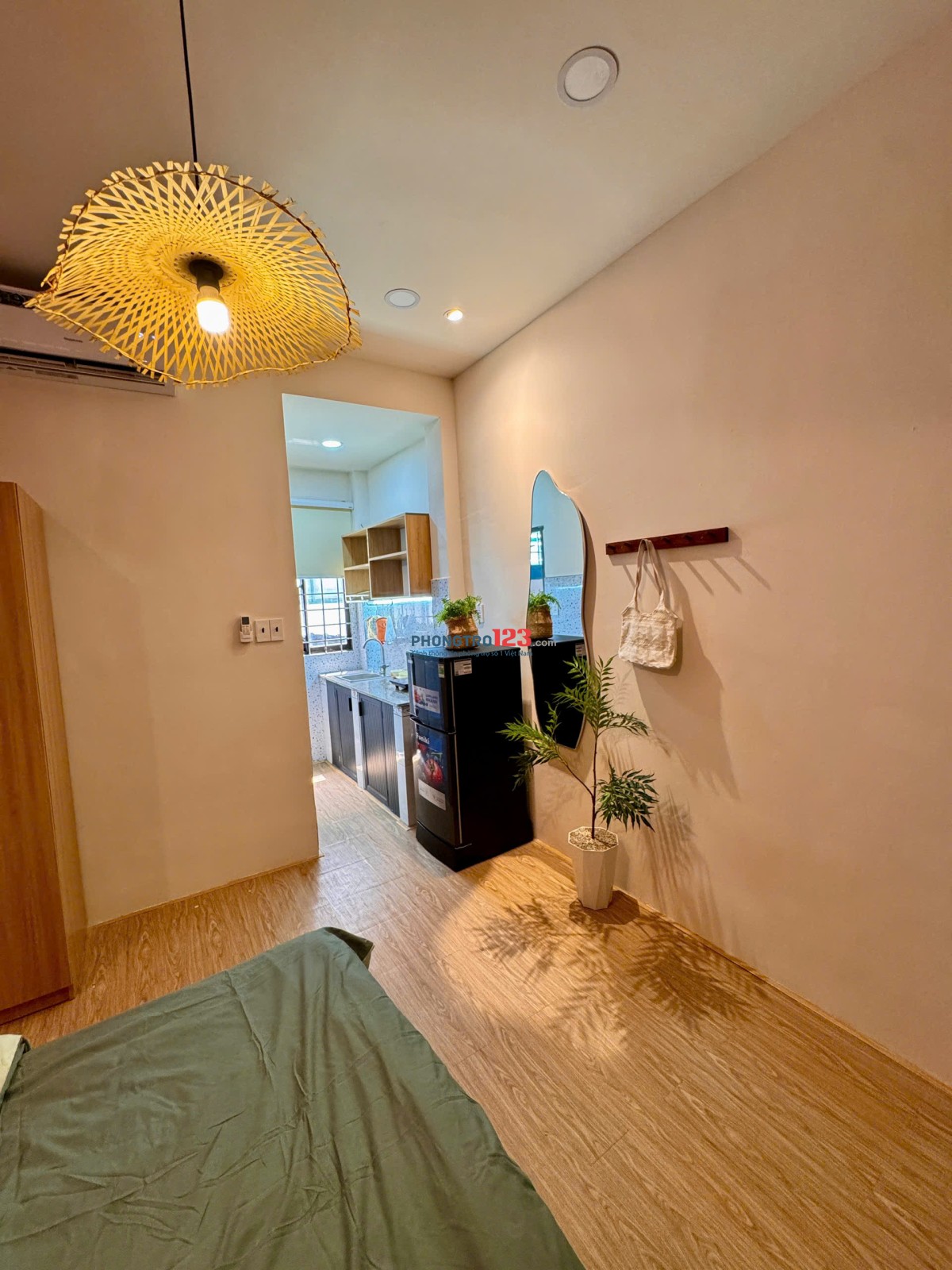 CHO THUÊ PHÒNG CÓ CỬA SỔ THOÁNG FULL NỘI THẤT ĐƯỜNG ĐÀO DUY ANH QUẬN PHÚ NHUẬN, SÁT Q1, Q3