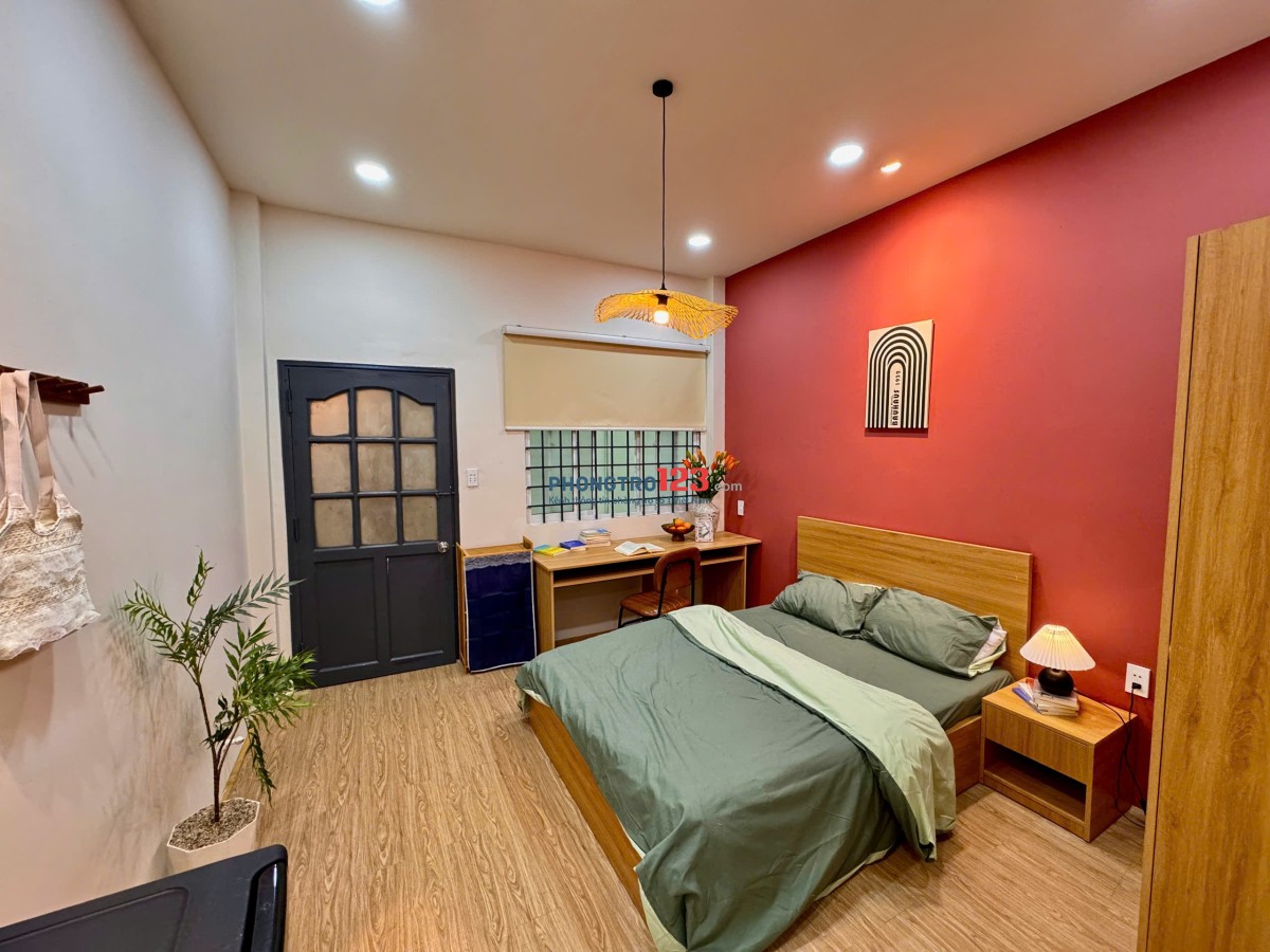 CHO THUÊ PHÒNG CÓ CỬA SỔ THOÁNG FULL NỘI THẤT ĐƯỜNG ĐÀO DUY ANH QUẬN PHÚ NHUẬN, SÁT Q1, Q3