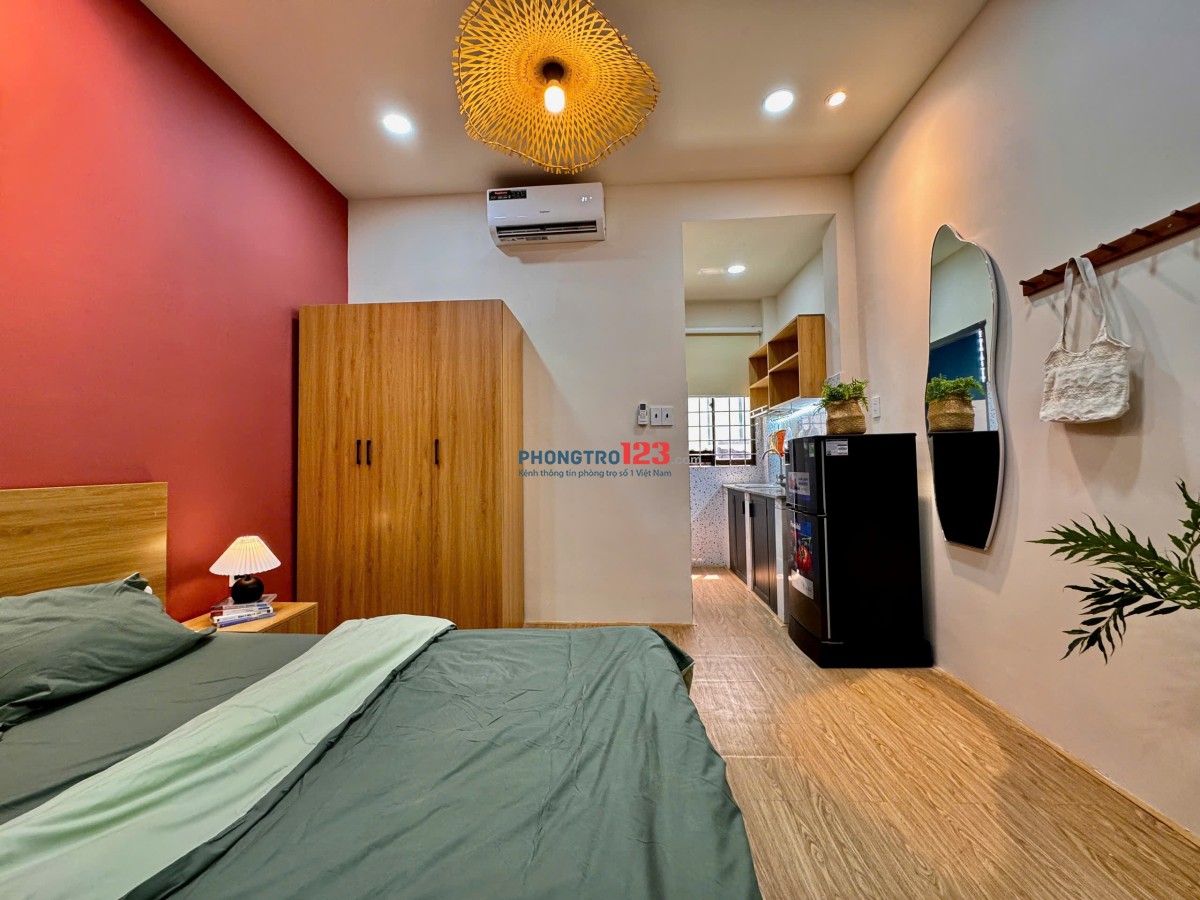 CHO THUÊ PHÒNG CÓ CỬA SỔ THOÁNG FULL NỘI THẤT ĐƯỜNG ĐÀO DUY ANH QUẬN PHÚ NHUẬN, SÁT Q1, Q3