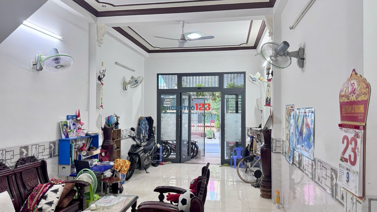 Cho thuê toàn bộ gian nhà mặt tiền Tiên Sơn 2
