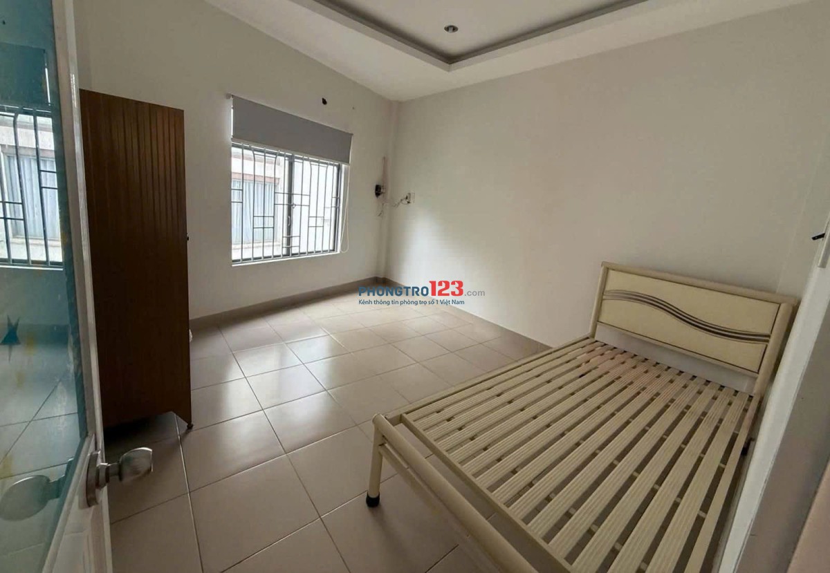 Nhà riêng Lữ Gia, Quận 10, 2PN (89.6m2) đầy đủ nội thất, giá 9.5 triệu/th