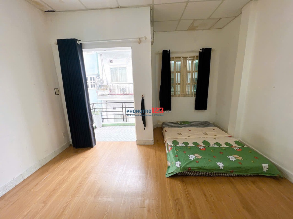CHO THUÊ PHÒNG RỘNG CÓ BAN CÔNG THOÁNG MÁT FULL NỘI THẤT ĐƯỜNG ĐINH BỘ LĨNH QUẬN BÌNH THẠNH, SÁT Q1