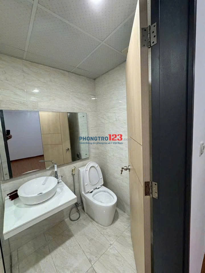 Chung cư mới CTL Tower Tham Lương cho thuê căn 2PN giá 8tr5/tháng