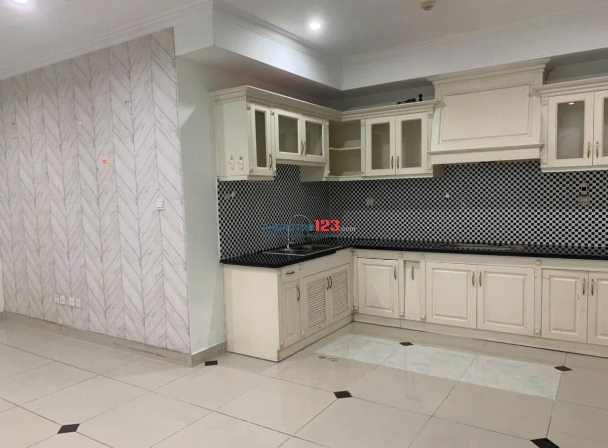 Chung cư Tân Phước Plaza-Q11 căn hộ 115m2, 3p ngủ giá 15tr/tháng