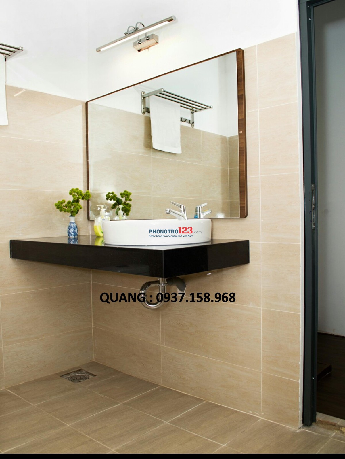 Chính chủ cho thuê nhà 4x18 Full nội thất cao cấp, hẻm xe hơi, khu yên tĩnh, đường Phạm hùng