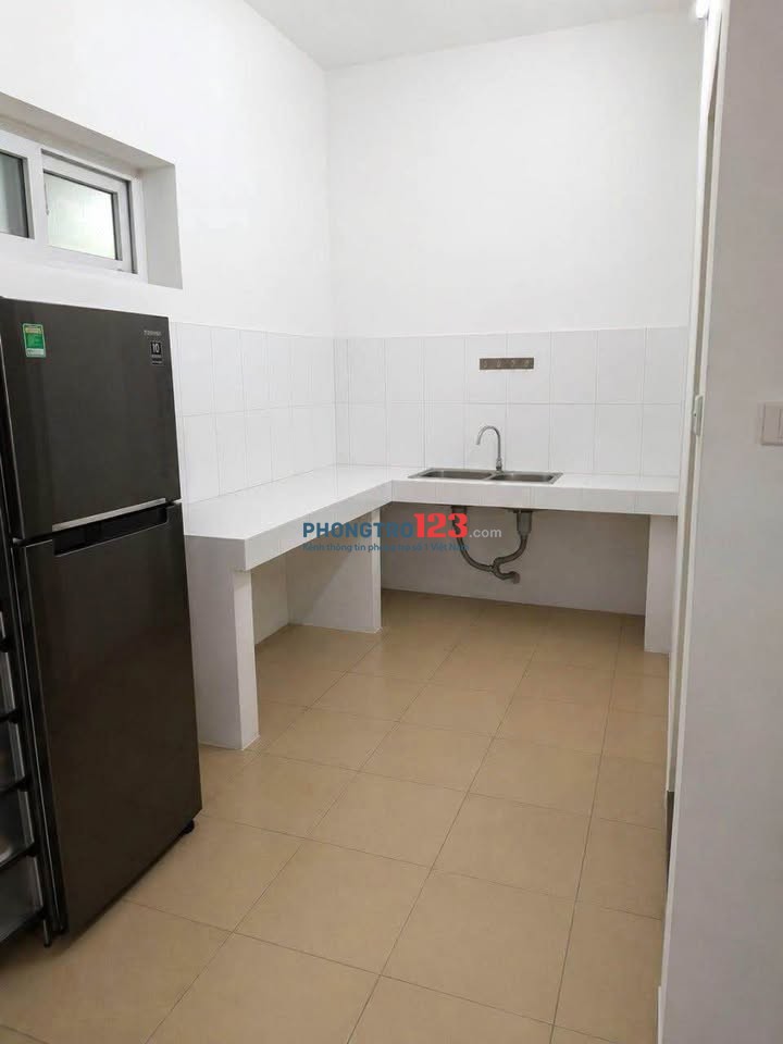 Cho thuê căn C/c thang bộ Trần Quốc Thảo - 1PN sẵn nội thất giá chỉ 7tr5/tháng