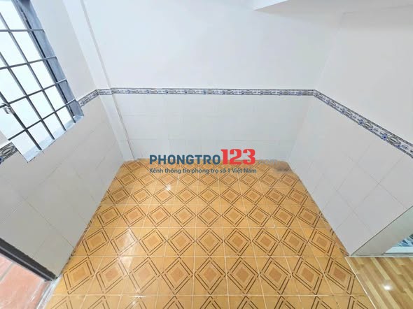 Phòng Mới - Dãy ít Phòng Chợ Việt Lập - Cầu Linh Xuân gần Đại Học Ngân Hàng - Giờ Tự Do