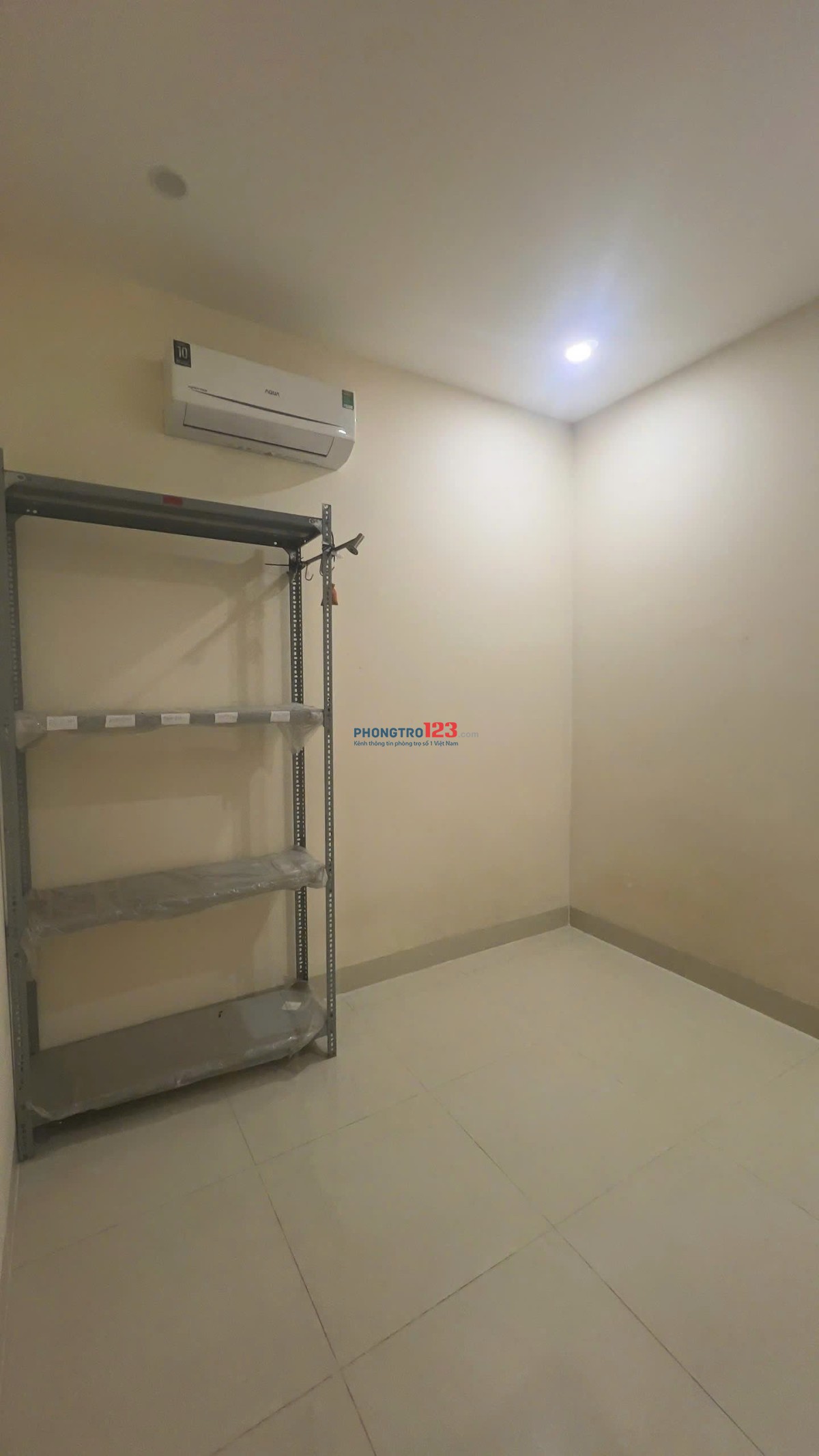 Cho thuê phòng trọ " siêu rẻ" chỉ 2.3 triệu/tháng, trong chợ Tân Hương