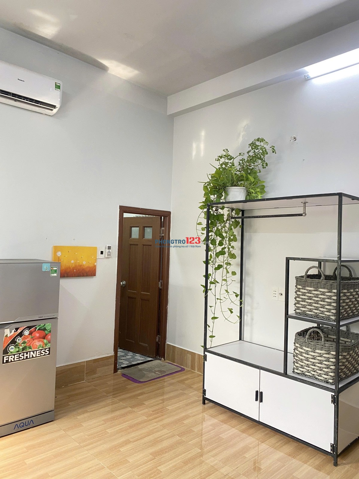 CHO THUÊ PHÒNG CÓ CỬA SỔ LỚN THOÁNG MÁT FULL NỘI THẤT ĐƯỜNG HỒ VĂN HUÊ QUẬN PHÚ NHUẬN, SÁT Q1, Q3