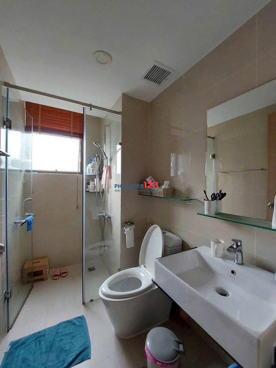 Căn góc 2 Ban công, chung cư Hoa Sen 3PN, 106m2, sẵn nội thất giá 14,5 tr/th