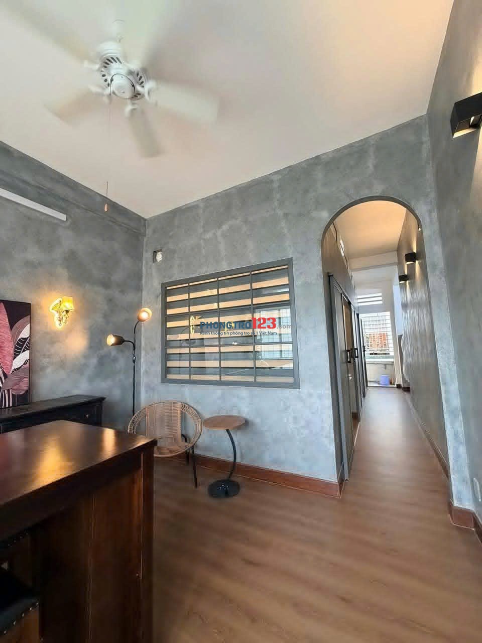 Chung cư Thang Bộ - Kênh Nhiêu Lộc, Quận 3, sẵn nội thất, 1PN, 42m2, giá 8 tr/th