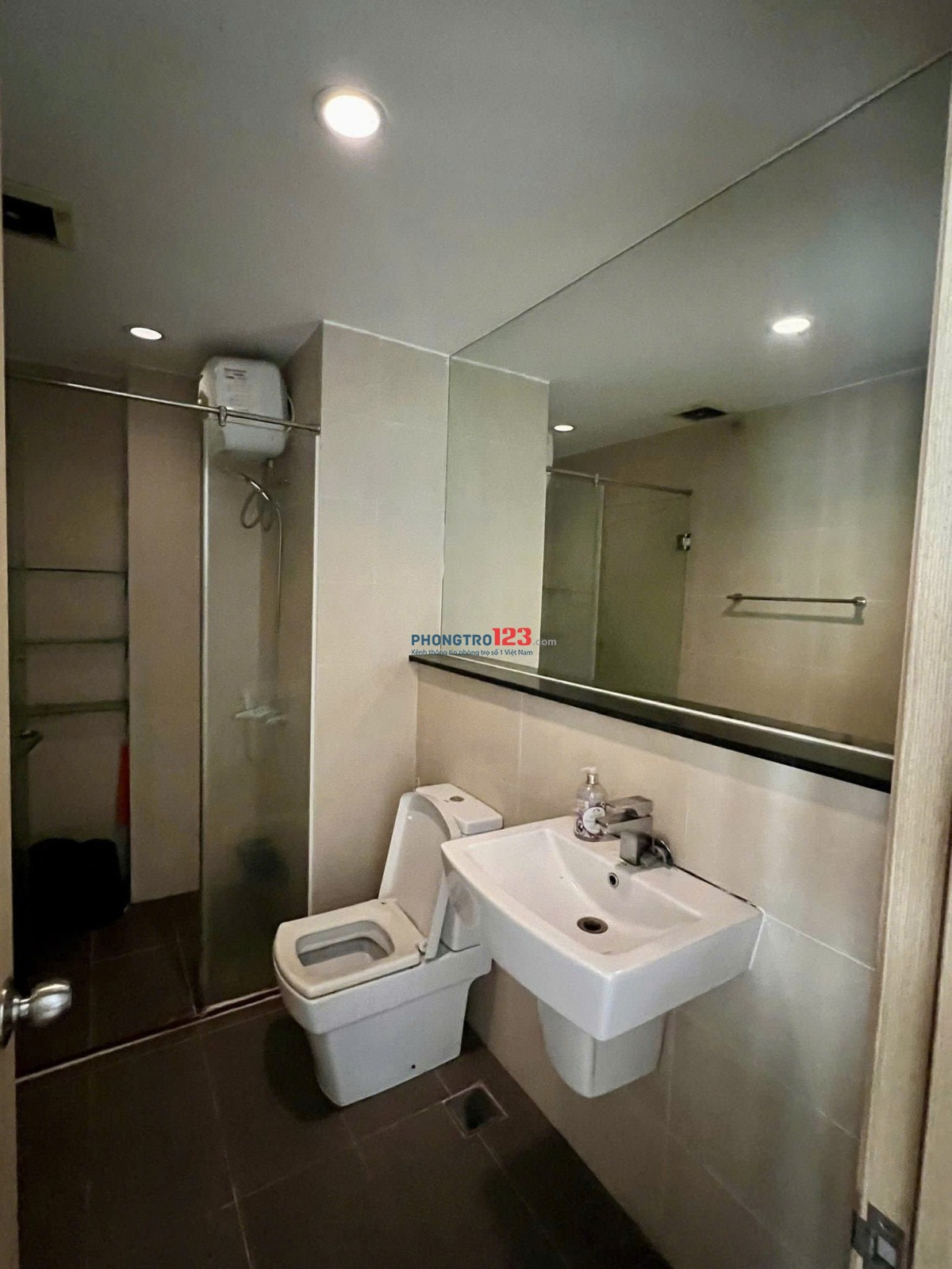 Căn hộ Tân Bình apartment - Hoàng Bật Đạt 79m2 - 2p ngủ giá 9tr/tháng, nội thất.
