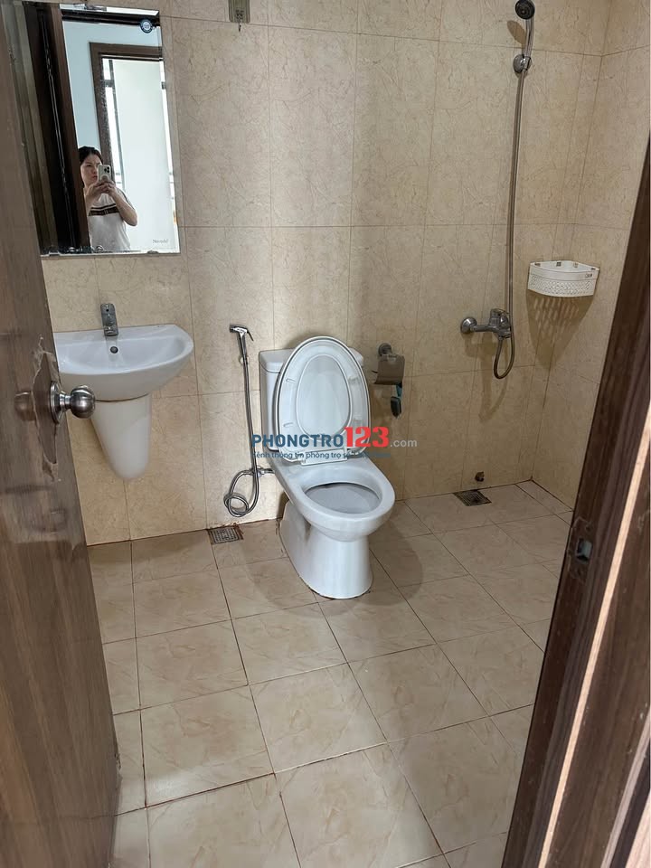 C/c 8xPlus Trường Chinh cho thuê căn 2PN không nội thất giá chỉ 8tr/tháng