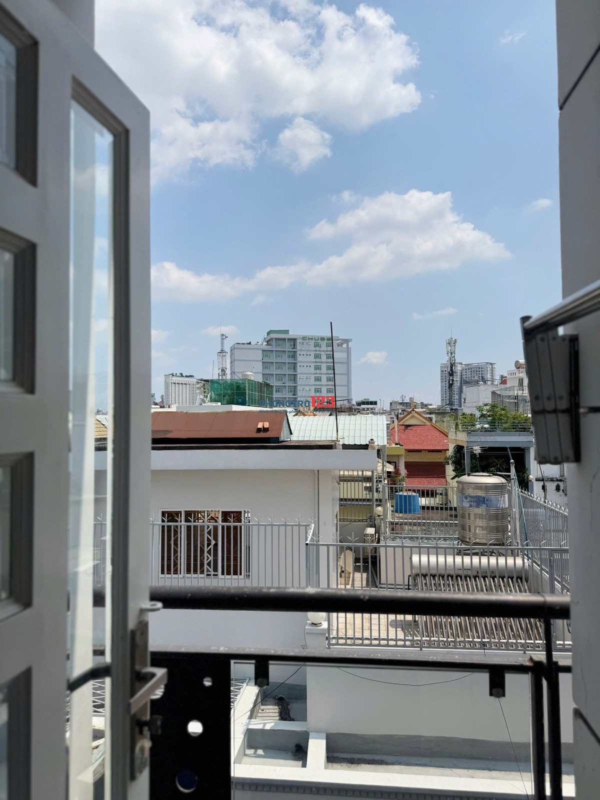 PHÒNG MỚI 100% FULL NỘI THẤT, BAN CÔNG THOÁNG GIÁP Q1– NGAY NGÃ TƯ PHAN ĐÌNH PHÙNG, PHÚ NHUẬN