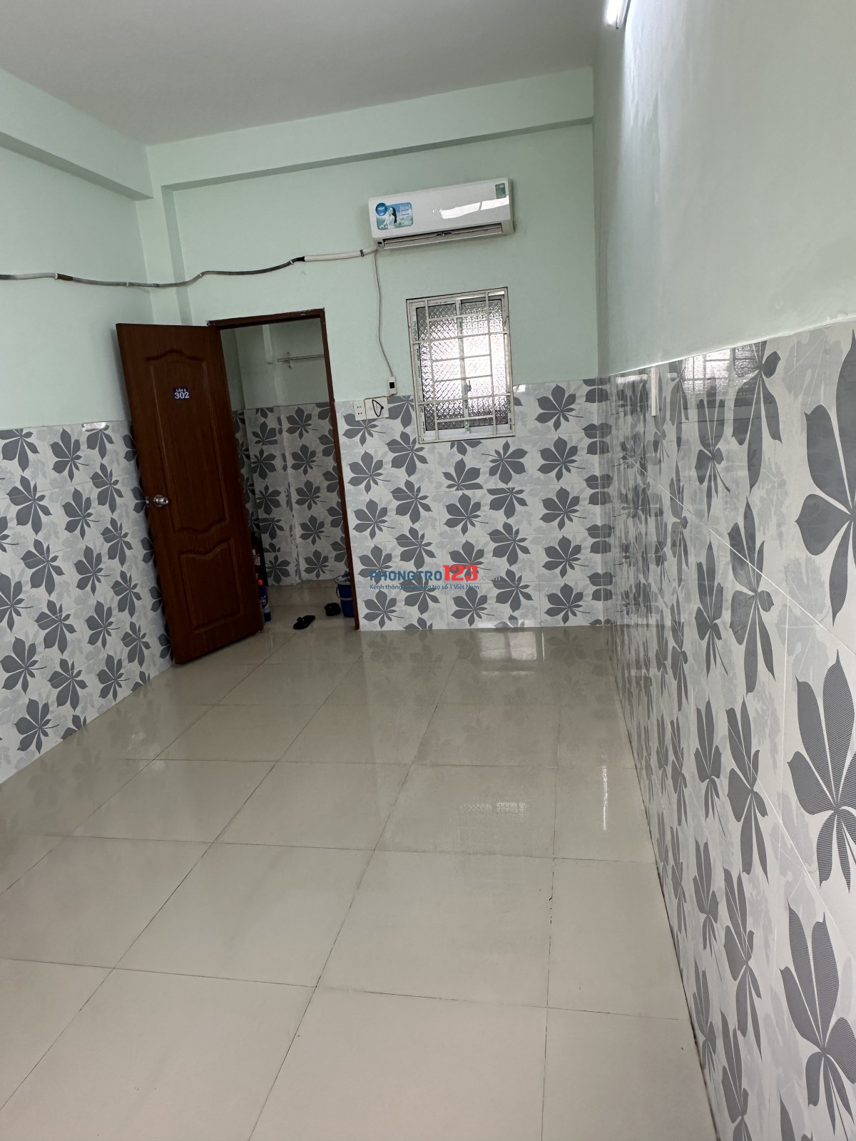 Cho thuê Phòng có máy lạnh cách trường ĐH Công thương 300met và Aeon.