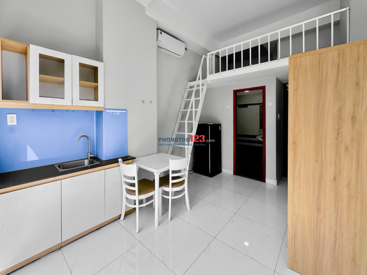 Cho thuê phòng gác lửng, ban công mặt tiền, full nội thất – Trần Huy Liệu, Phú Nhuận giáp Q1, Q3
