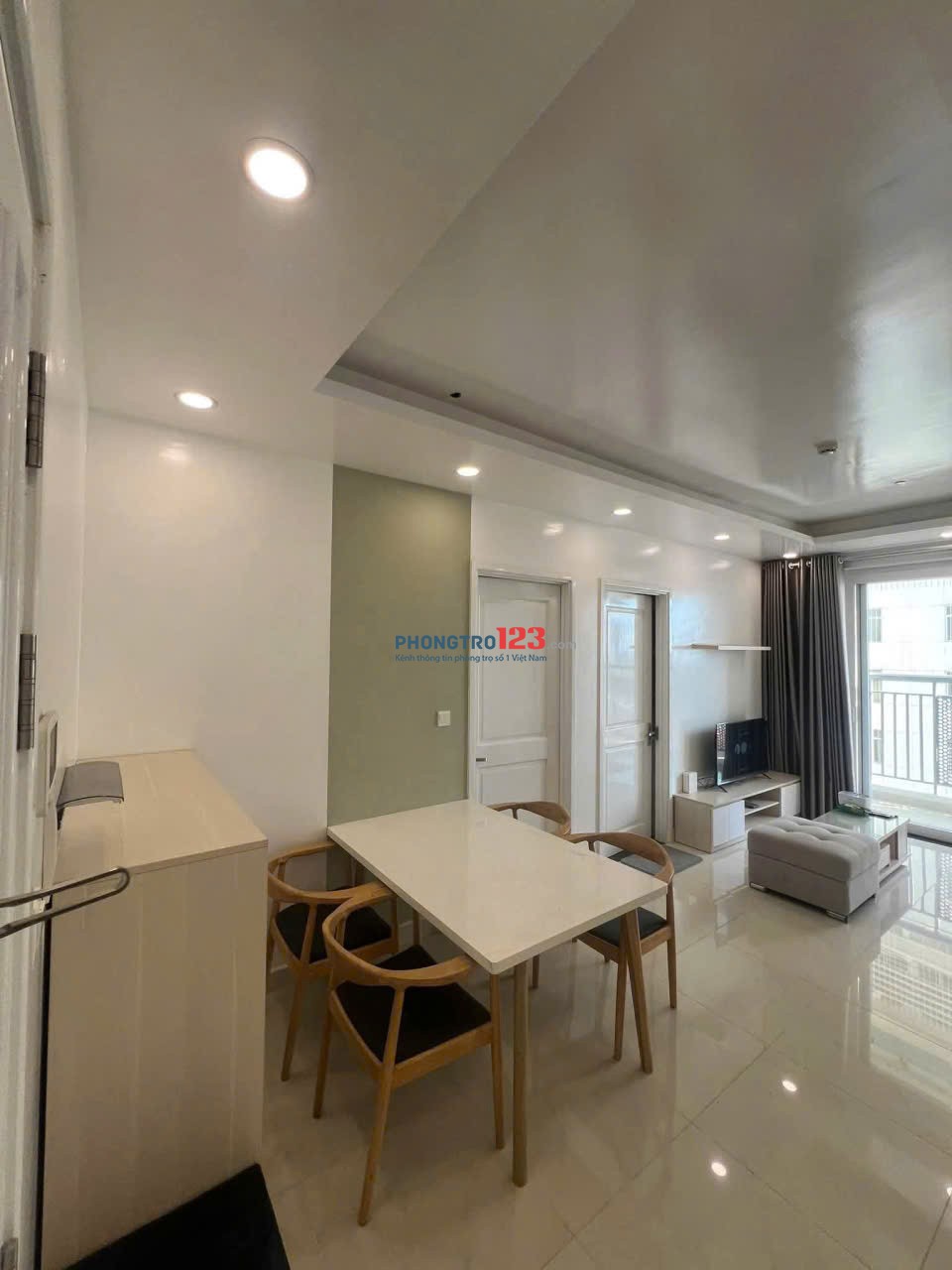 Cộng Hòa Plaza - 141 Cộng Hòa căn hộ 3p ngủ giá 12tr/tháng
