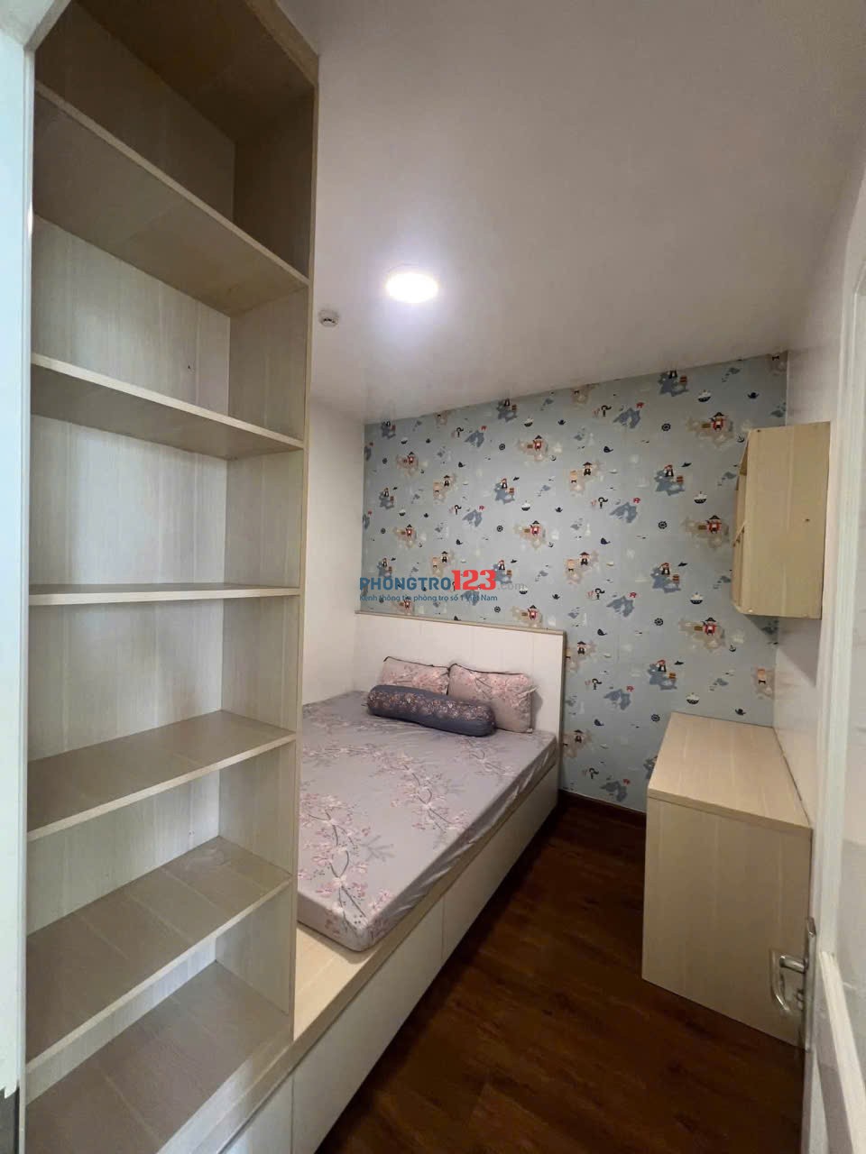 Cộng Hòa Plaza - 141 Cộng Hòa căn hộ 3p ngủ giá 12tr/tháng