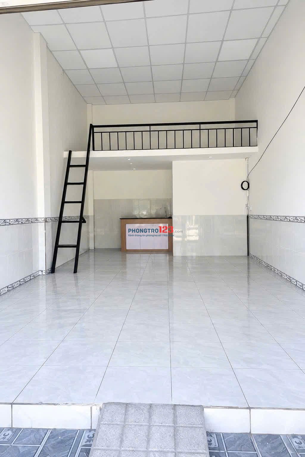 Mặt bằng kinh doanh buôn bán có sẵn máy lạnh