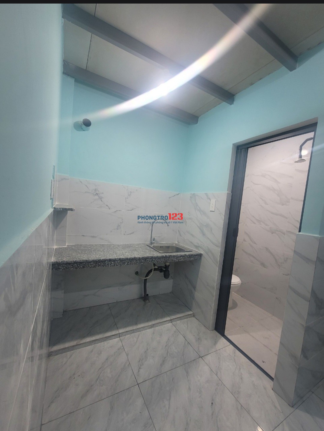 Phòng trọ gác cao 2m Ung văn khiêm gần Ga Tân Cảng cầu Sài Gòn Nguyễn văn thương , ĐH GTVT HUTECH