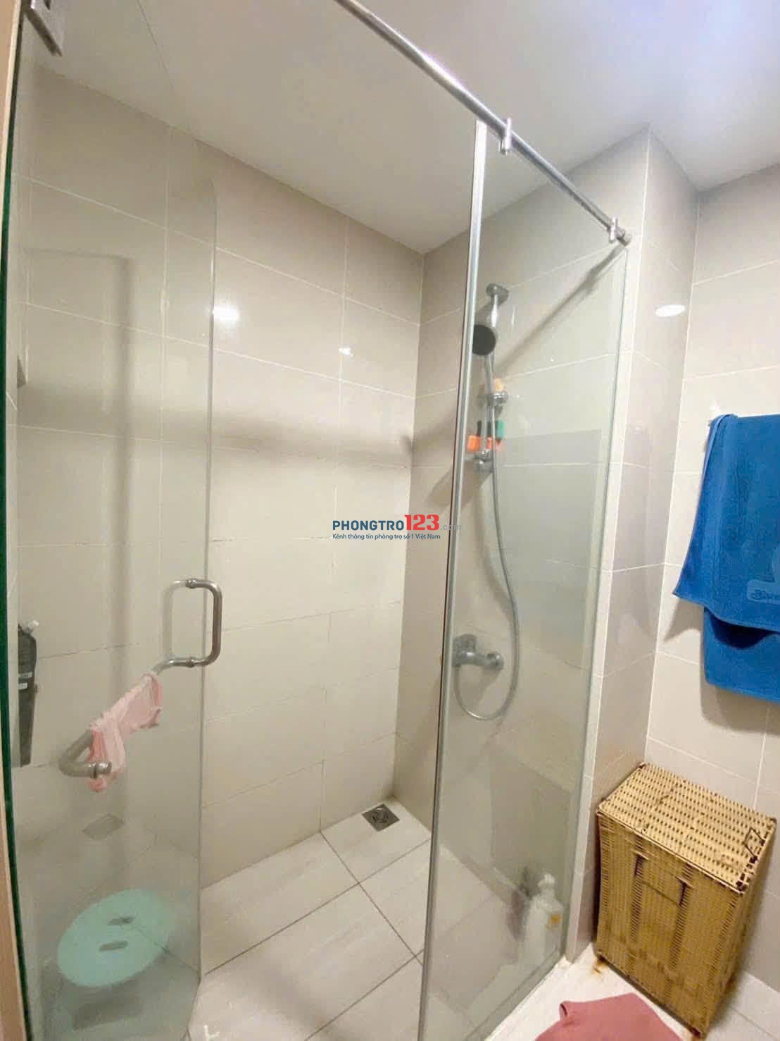 Carillon 2-Trịnh Đình Thảo, Sẵn Nội Thất, 81m2, có ban công giá 11 tr/th