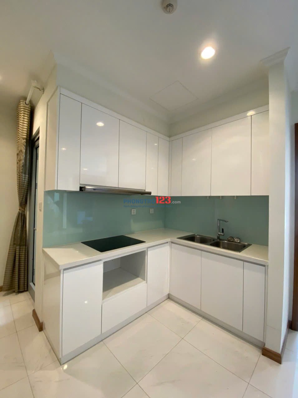 Chung cư Resgreen Tower-Tân Phú căn 2p ngủ giá 12tr/tháng.