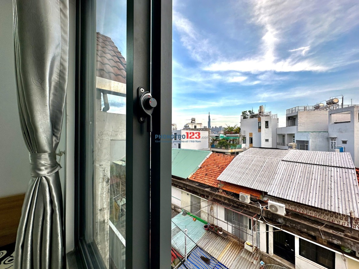 CHO THUÊ PHÒNG CÓ CỬA SỔ LỚN FULL NỘI THẤT NGUYỄN XÍ BÌNH THẠNH, GẦN PHẠM VĂN ĐỒNG TIỆN ĐI Q1