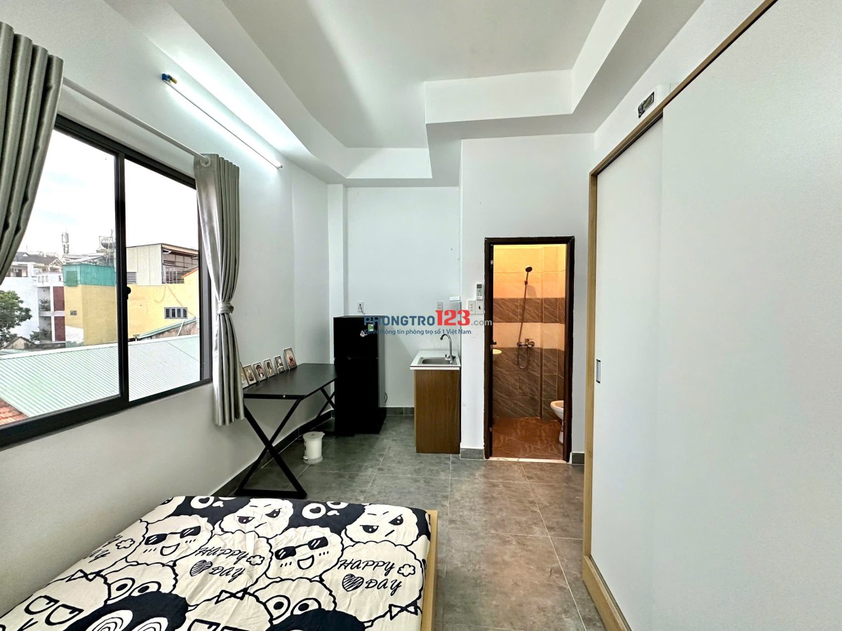CHO THUÊ PHÒNG CÓ CỬA SỔ LỚN FULL NỘI THẤT NGUYỄN XÍ BÌNH THẠNH, GẦN PHẠM VĂN ĐỒNG TIỆN ĐI Q1