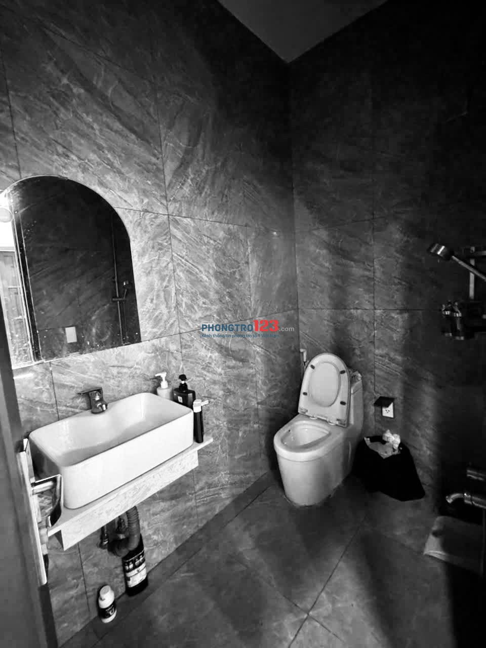 Cho thuê phòng 3tr5 bao điện nước gần trường Việt Đức - Bến Cát