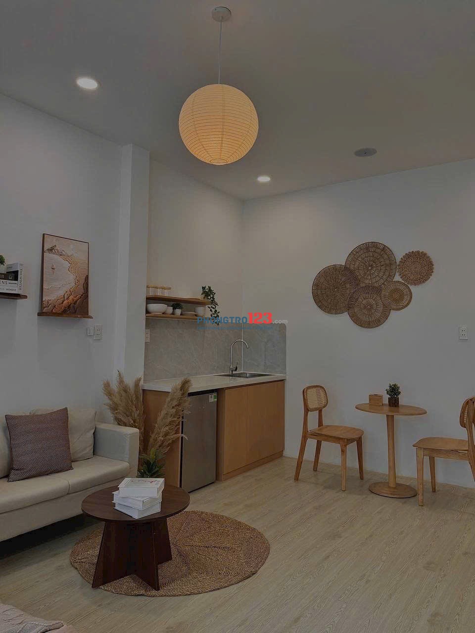 PHÒNG 40m2 BAN CÔNG TÁCH BẾP MỚI KENGG NGAY BỜ KÈ KẾ TÂN ĐỊNH QUẬN 1- VŨ HUY TẤN, BÌNH THẠNH