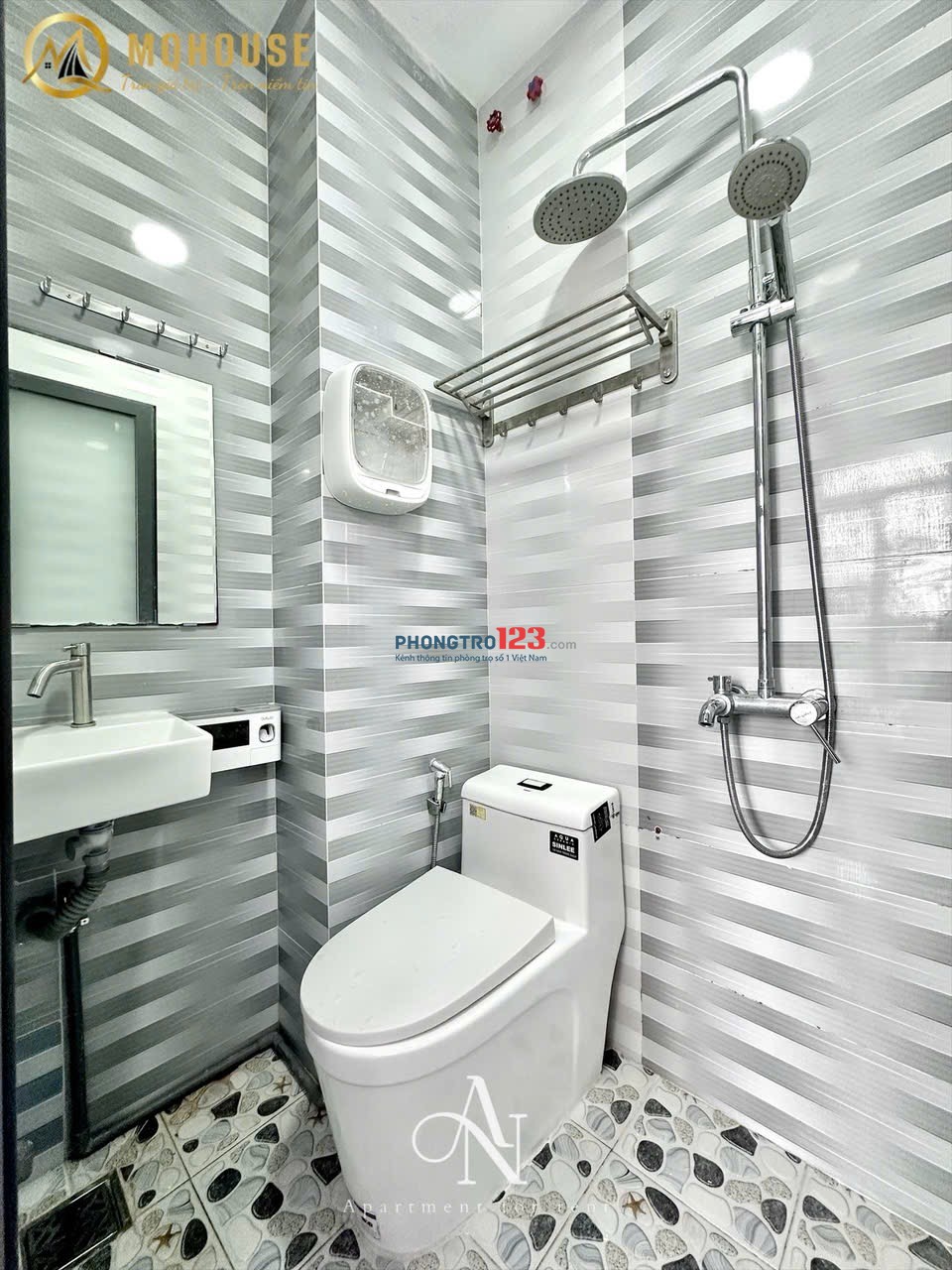 Cho thuê phòng ban công Phú Nhuận, gần Phan Đăng Lưu tiện đi Quận 1_Full nội thất mới_Giá rẻ