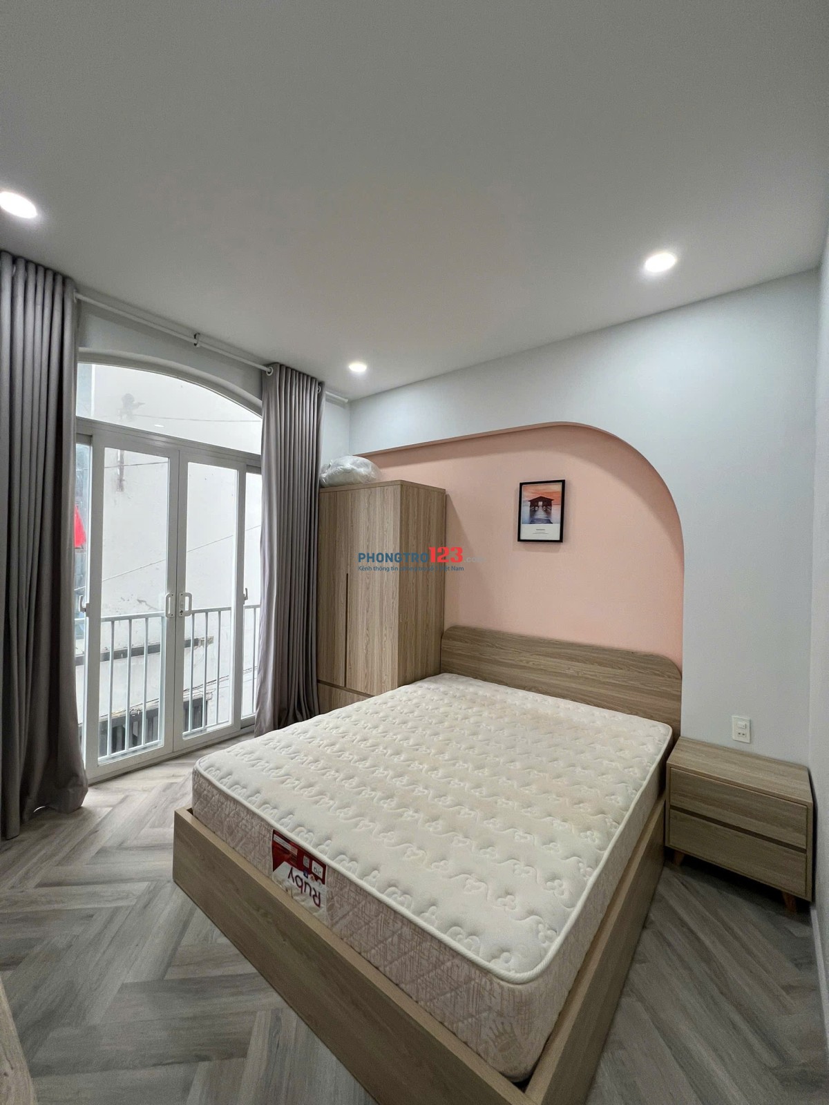 CĂN HỘ CAO CẤP FULL NỘI THẤT, BAN CÔNG RỘNG THOÁNG, TRANG BỊ SMART TIVI TẠI TRƯƠNG QUỐC DUNG, PHÚ NH
