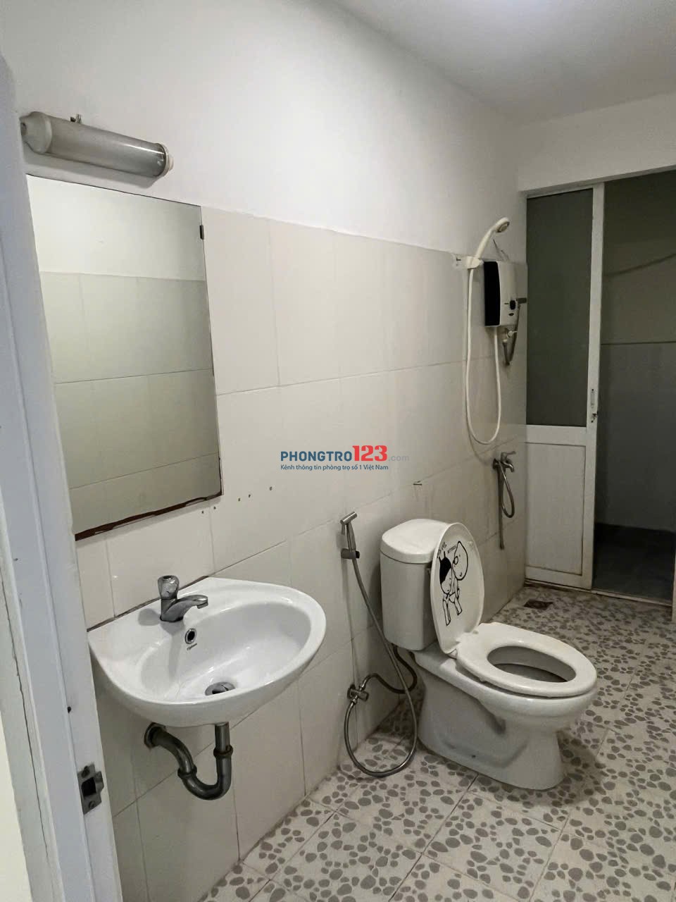 Chung cư Hiệp Thành, Lê VĂn Khương, Q12: 66m2, 6,5tr/th, 2pngủ