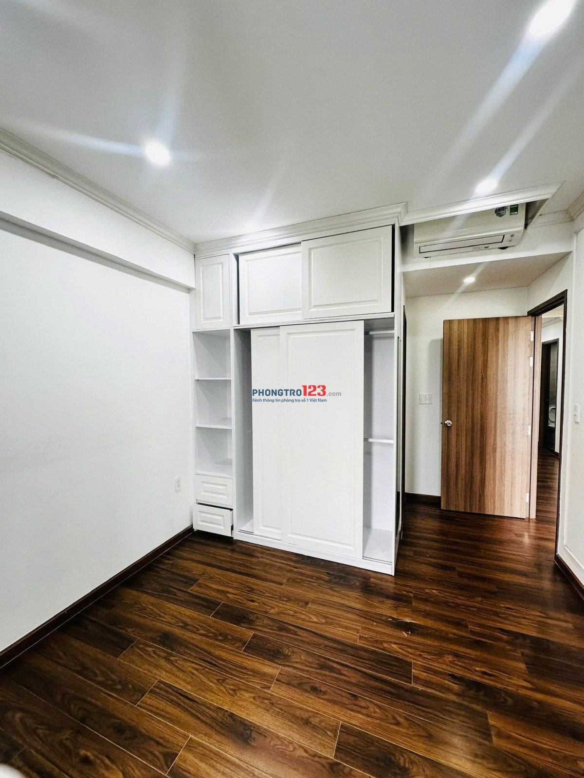 Căn hộ 3 phòng ngủ có nội thất- Satra Eximland,Phan Đăng Lưu giá 18tr/tháng