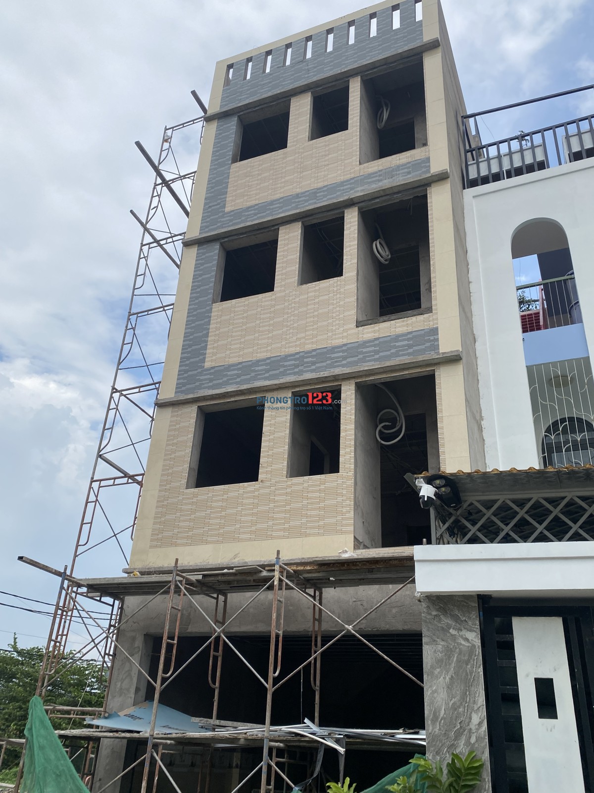 Căn hộ cao cấp Full nội thất cho thuê
