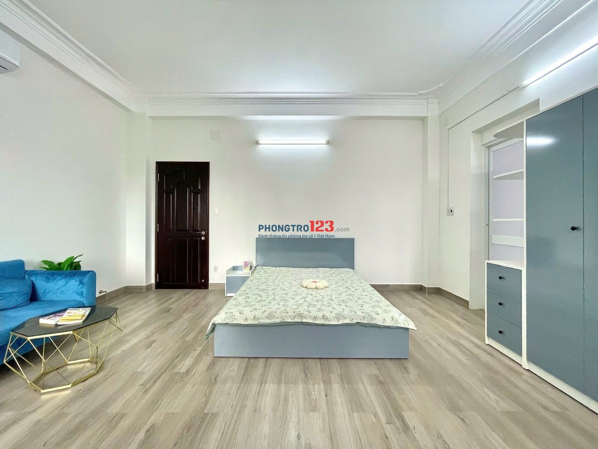 CĂN HỘ FULL NỘI THẤT, BAN CÔNG, MÁY GIẶT RIÊNG TẠI ĐƯỜNG D5, BÌNH THẠNH, SÁT ĐH NGOẠI THƯƠNG & HUTEC
