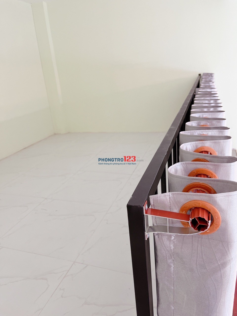 PHÒNG TRỌ RỘNG ĐỦ NỘI THẤT CHO THUÊ Q9