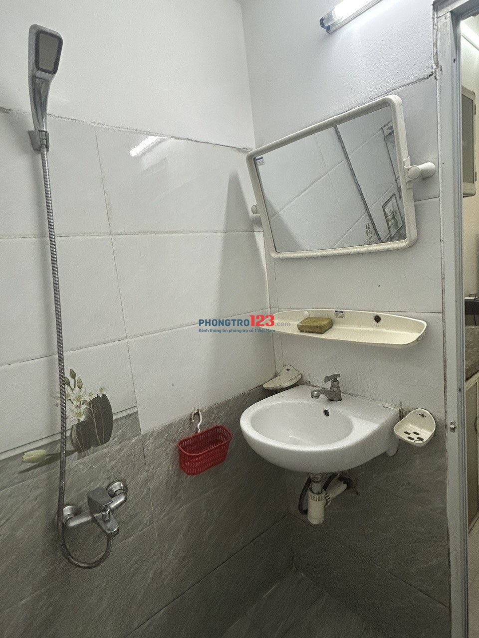 PHÒNG TRỌ RỘNG ĐỦ NỘI THẤT CHO THUÊ Q9