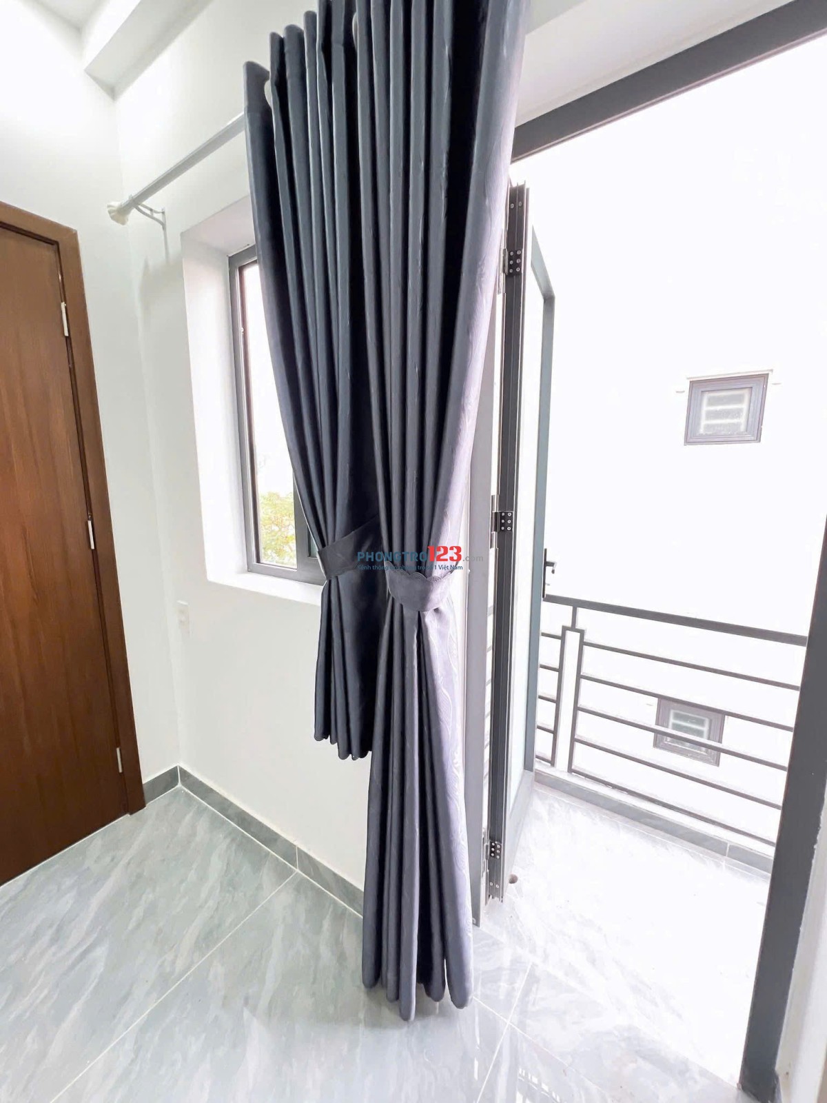 Chdv cát lái gần umt full nt ban công 4tr2 máy giặt riêng ở được ngay