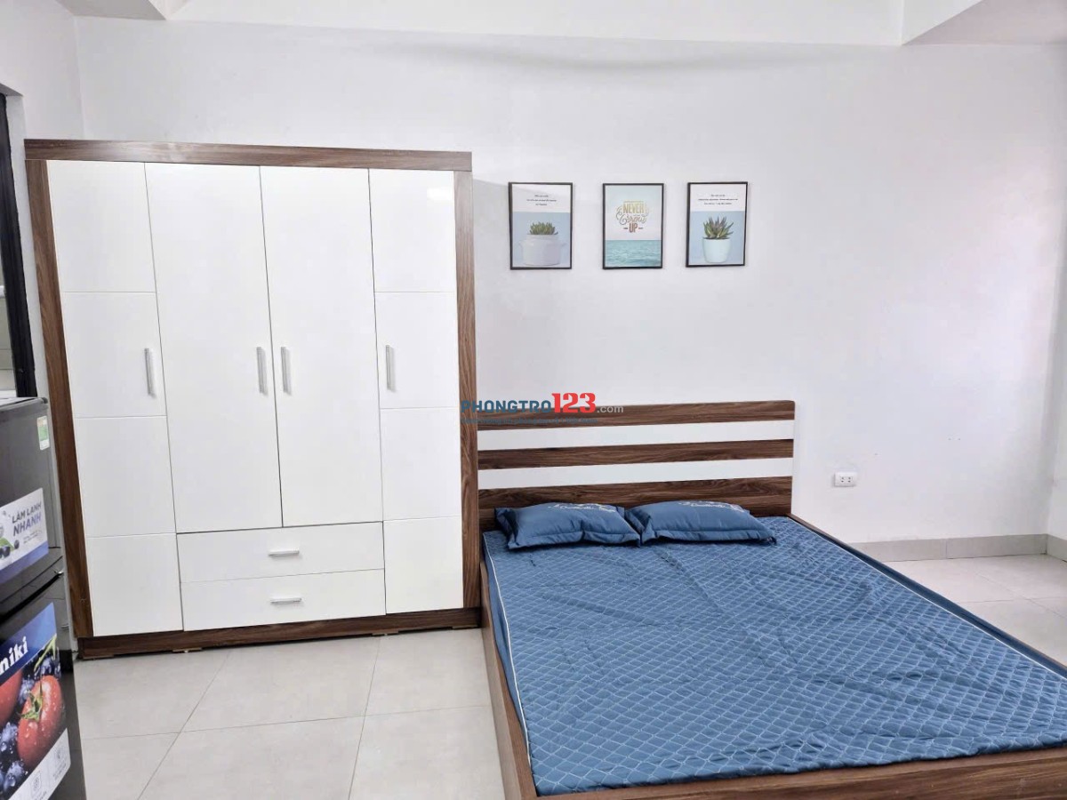 Cho thuê phòng ngõ 24 Đồng Me - có ban công