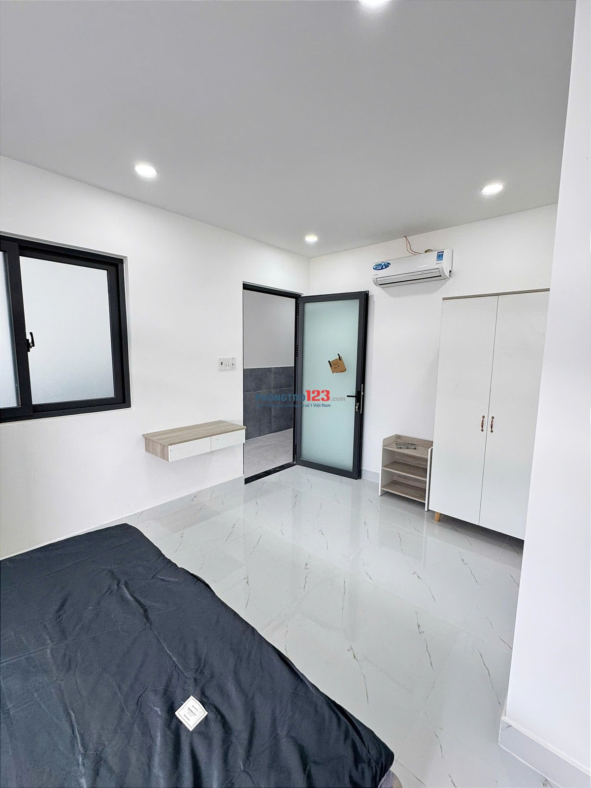 CHDV MỚI XÂY FULL NỘI THẤT CAO CẤP GẦN CÔNG VIÊN LÀNG HOA