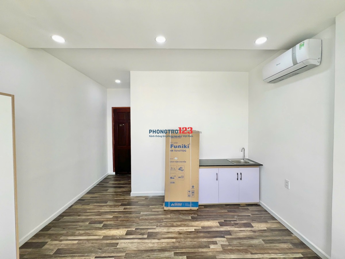 Cho thuê phòng Bình Thạnh cửa sổ thoáng gần Hàng xanh, Metro, UTH, FTU2, giá rẻ chỉ 5 triệu