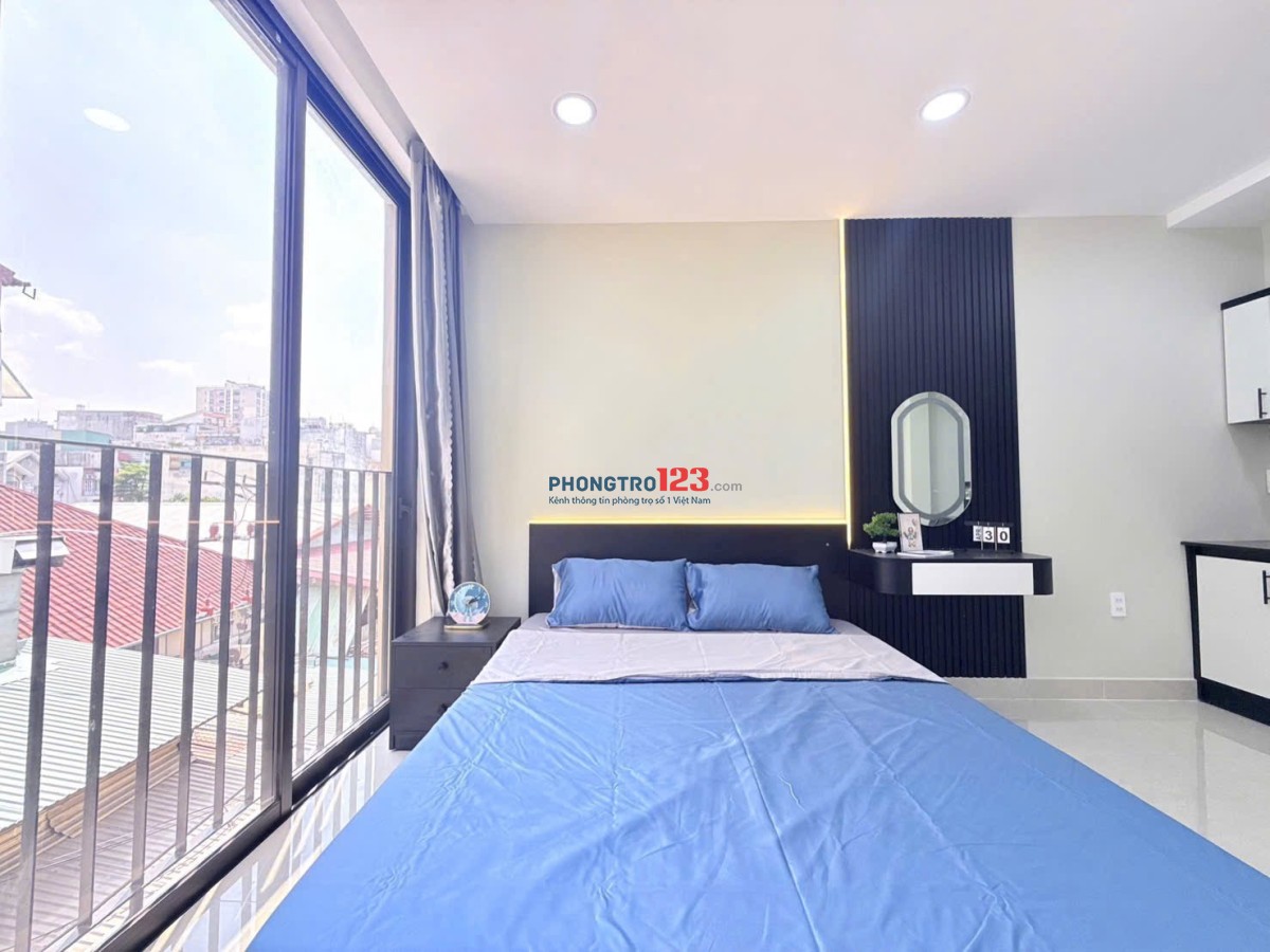 Cho thuê căn hộ ban công thoáng, full nội thất – gần Đại học HUTECH, UEF - Nguyễn Gia Trí Bình Thạnh
