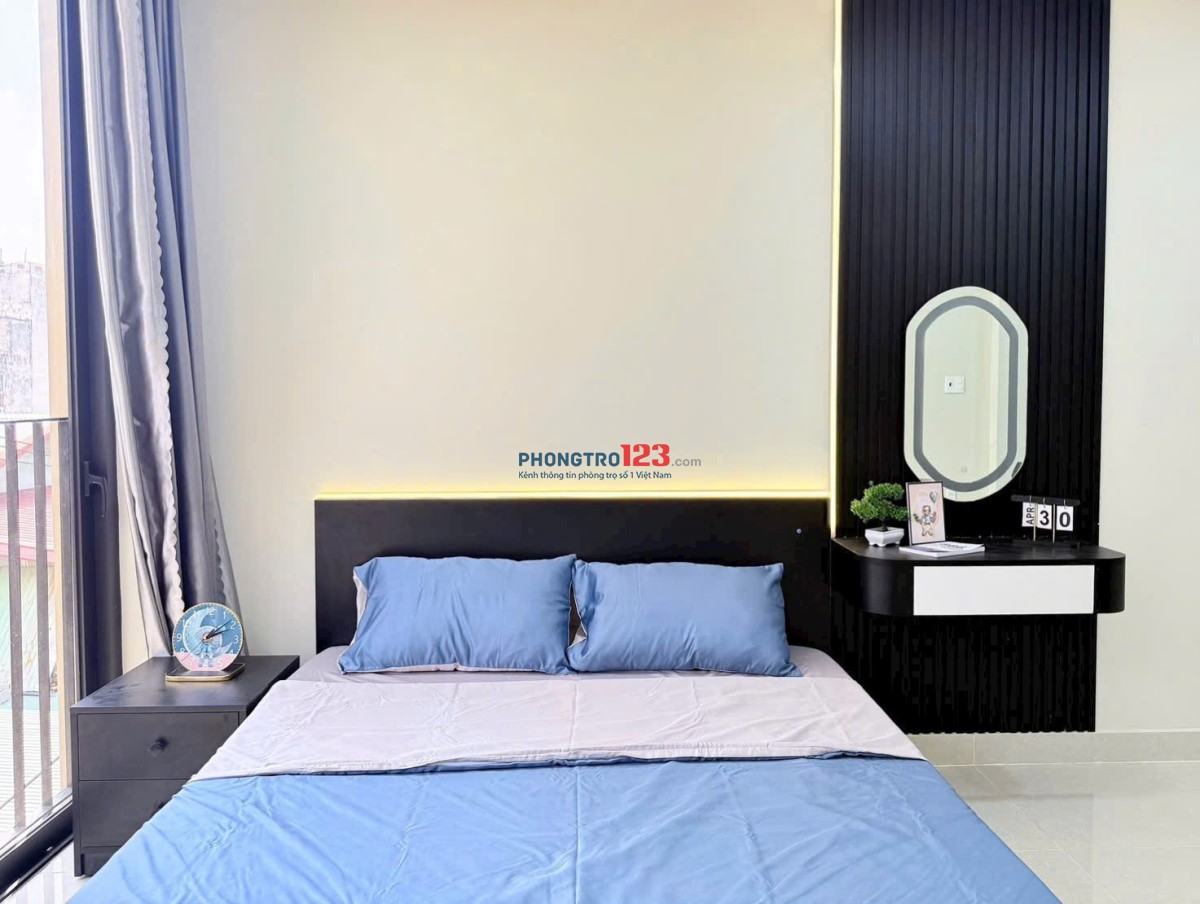 Cho thuê căn hộ ban công thoáng, full nội thất – gần Đại học HUTECH, UEF - Nguyễn Gia Trí Bình Thạnh