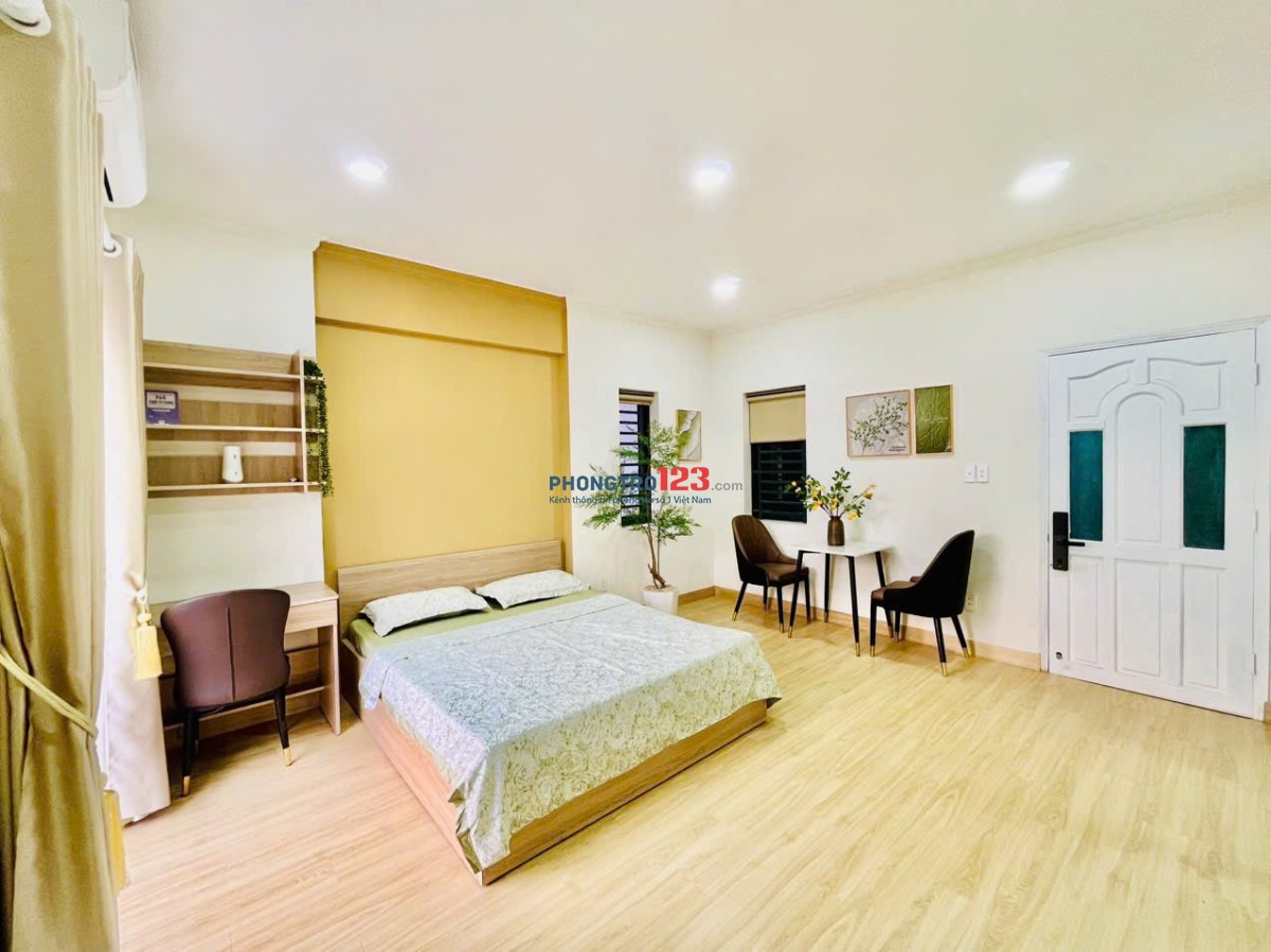 PHÒNG TÁCH BẾP BAN CÔNG LỚN NGAY KẾ CHỢ BÀ CHIỂU GIÁP QUẬN 1- NGUYỄN VĂN ĐẬU, BÌNH THẠNH